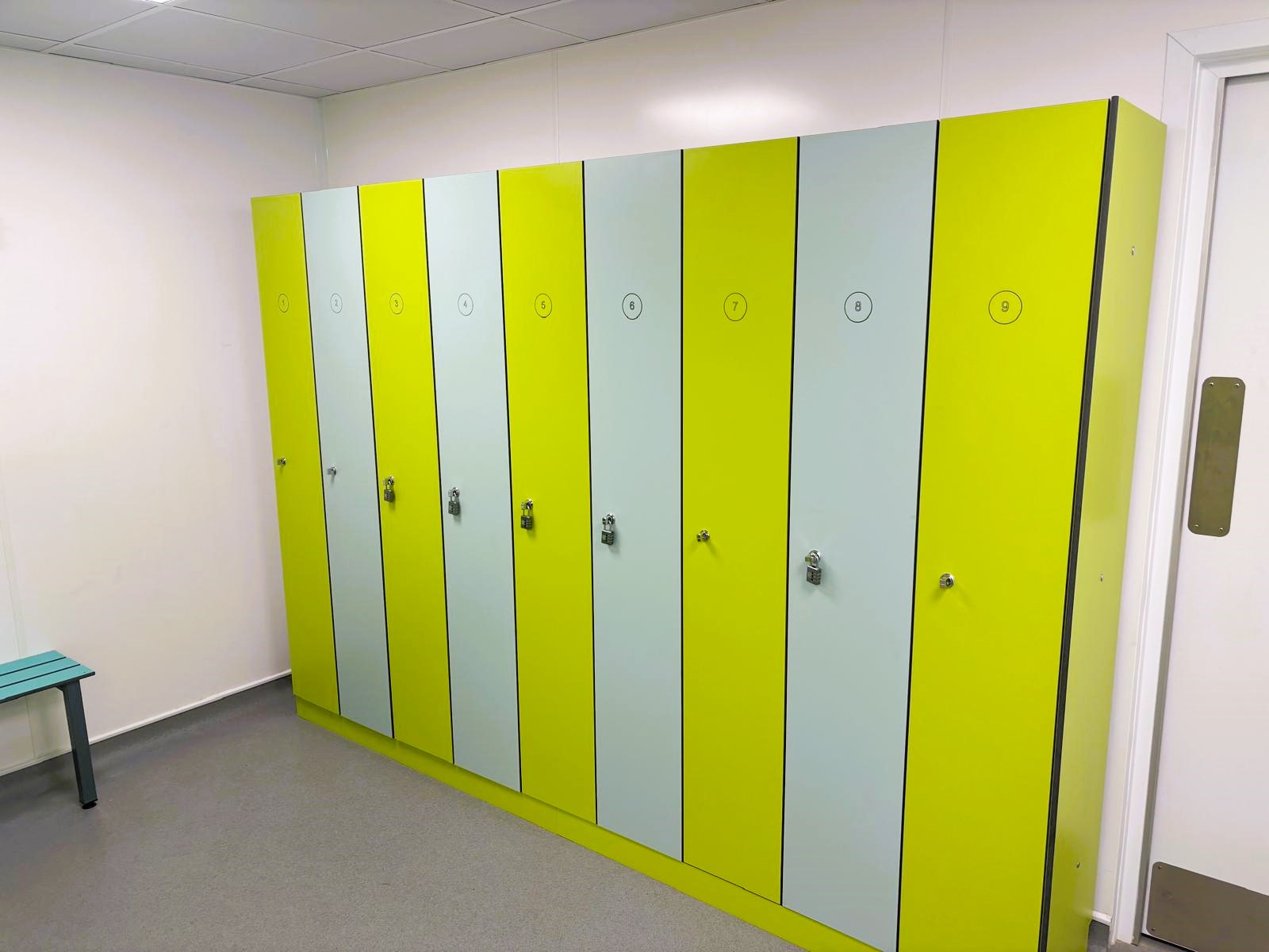 Fastfit Cubicle LegRobust Lockers Robust Lockers